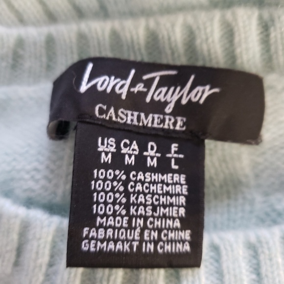NWOT Lord & Taylor light blue cable knit cashmere sweater Womens Medium - Picture 2 of 6